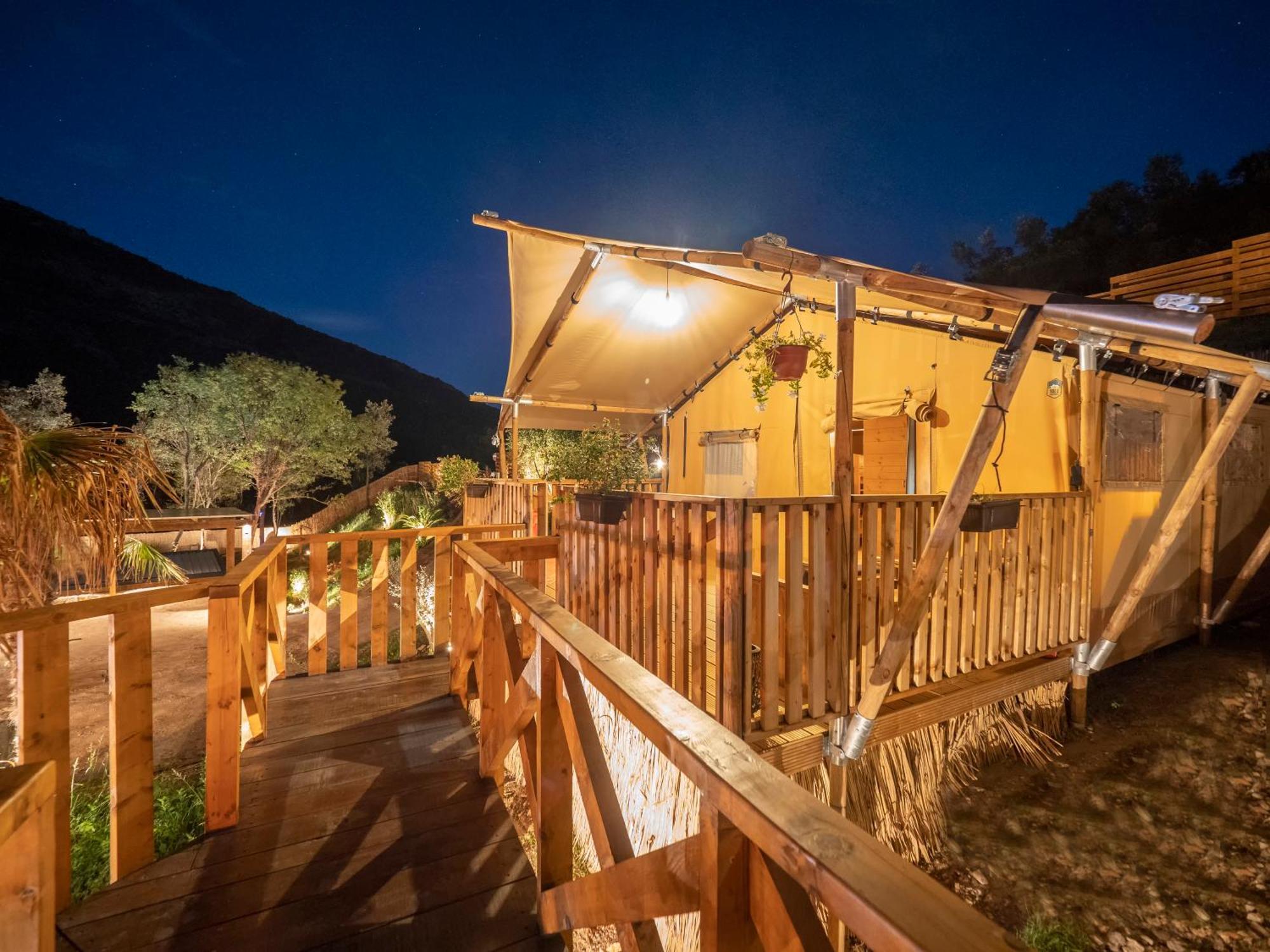Sea Glamping Hotel Kotor Kültér fotó