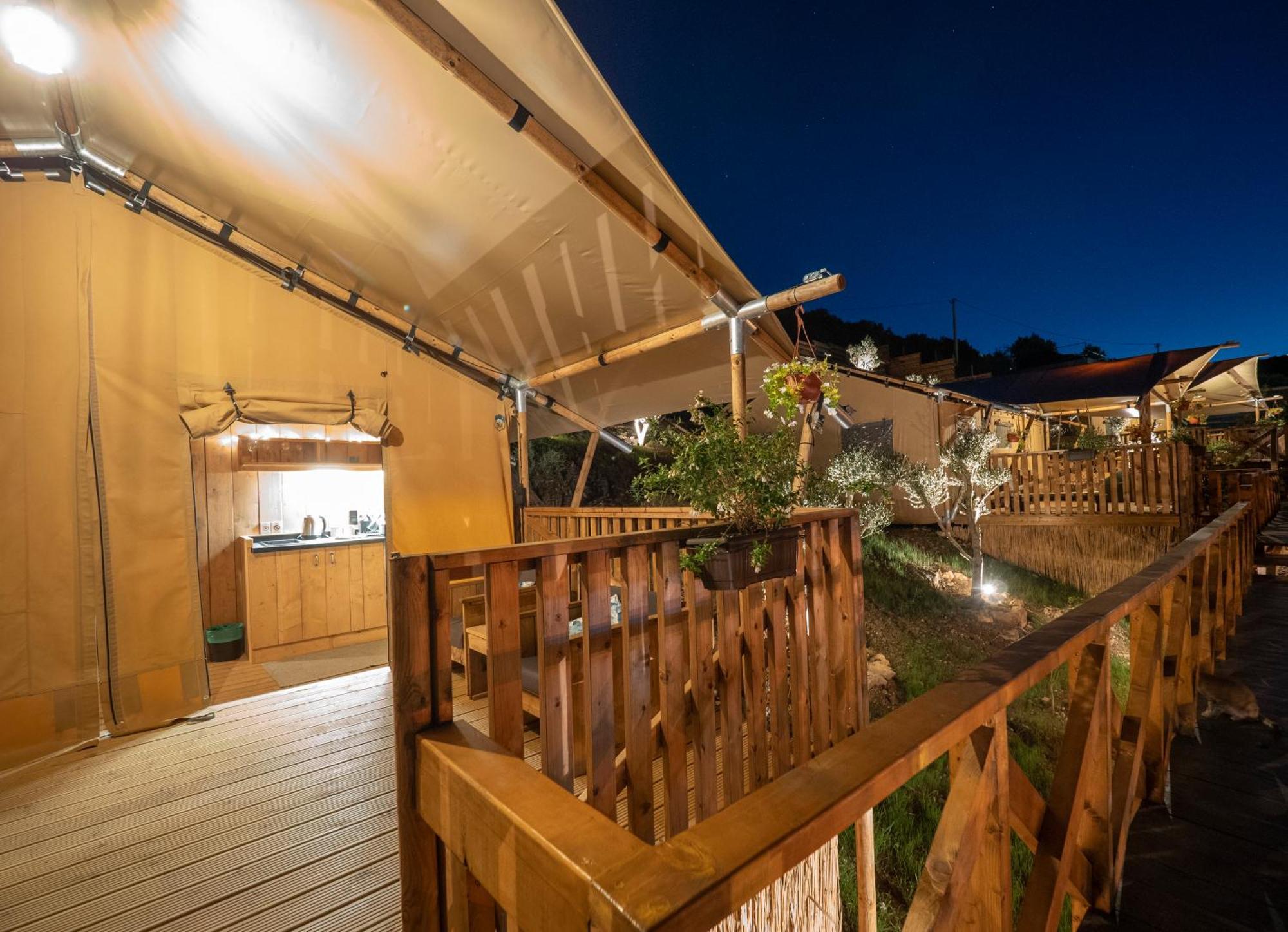 Sea Glamping Hotel Kotor Kültér fotó