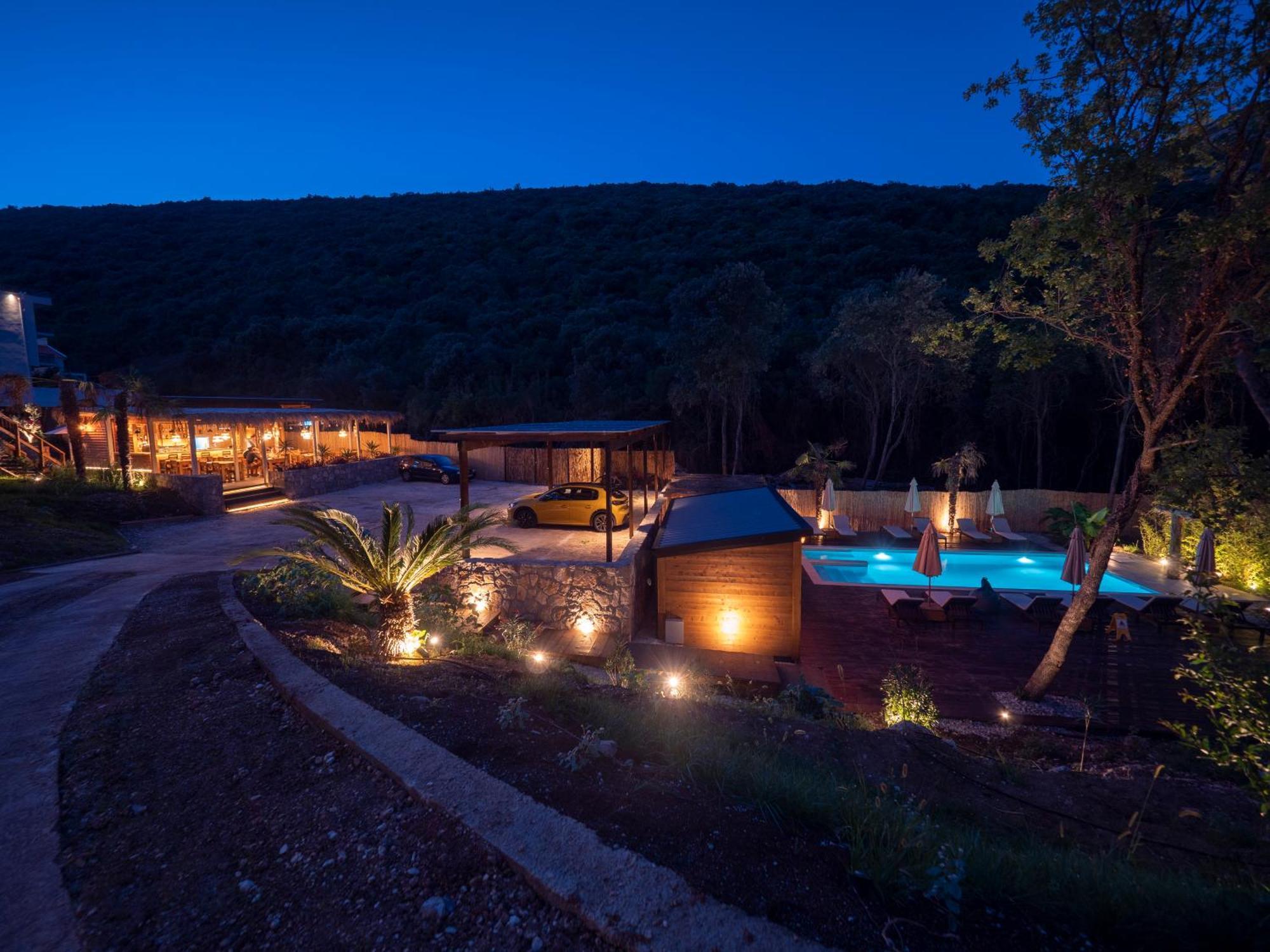 Sea Glamping Hotel Kotor Kültér fotó